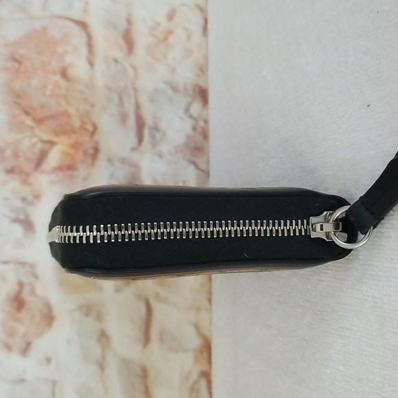New Gucci Guccy Script Zip-Around Wallet - Picture 5 of 16